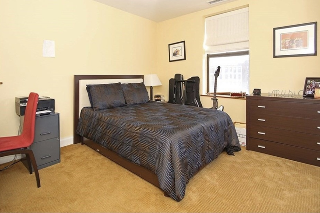 Bedroom 1 - GORGEOUS, MODERN 2BR/2BA UNIT CLOSE TO NORTHEASTERN/SYMPHONY - SUMMER SUBLET Apartments