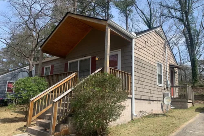 Dual entry - Available July – Charming East Atlanta Bungalow for Rent!
