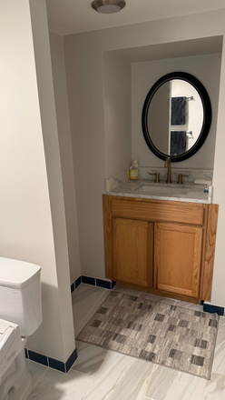 Bathroom - Mimi taylor House