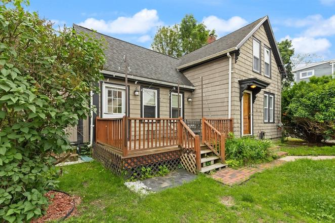 Exterior - Sept 2025:  Furnished private bedroom available in 2 bed/2 bath home