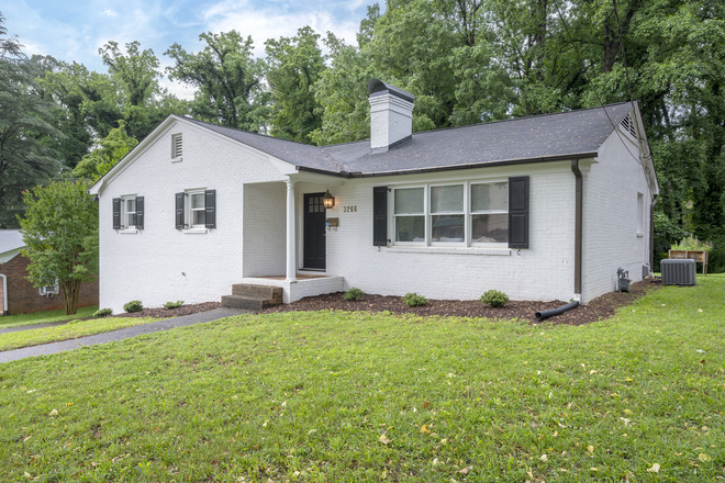Home exterior - Spacious Home Near University (Utilities Included)