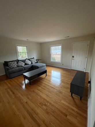 Living Area - Charlton Farms House