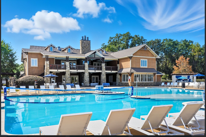 Pool and Communal Clubhouse - The Cottages at Lake Tamaha