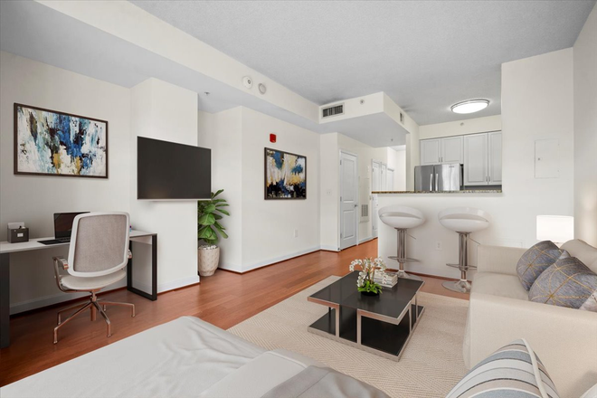 Living Room/Kitchen - Beautiful West End Studio with Juliet Balcony and City Views Condo