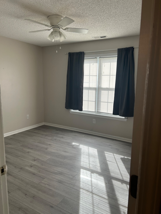Bedroom - Private room with private bath in 2nd floor condo