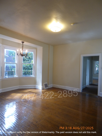 2nd Floor Living room - Beautiful 7-8 Bedrooms Mansion (Inquire about Free Month) House