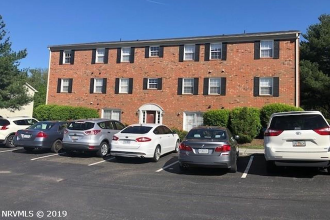 Photo - 2 Bed Apartment in Blacksburg With Some Utilities Included