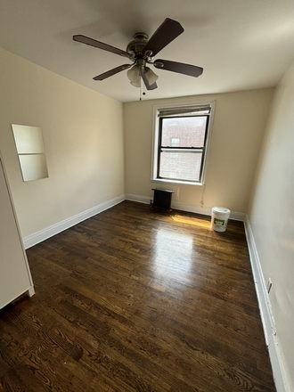 Available Bedroom - 3bd/1b Apartments