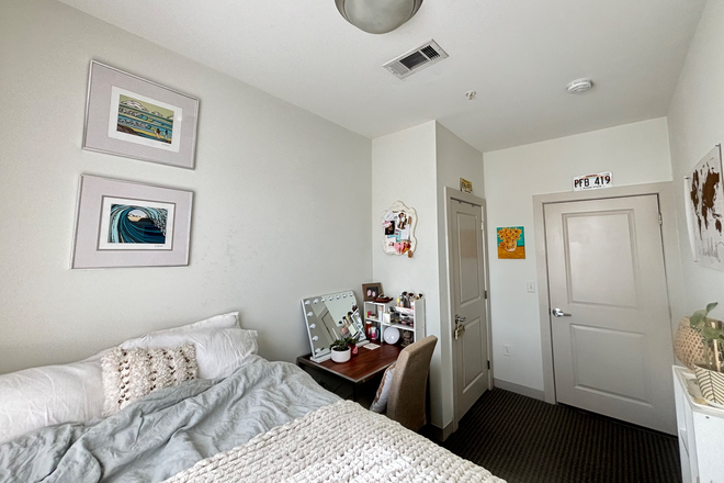 Individual Bedroom - Landmark Apartments