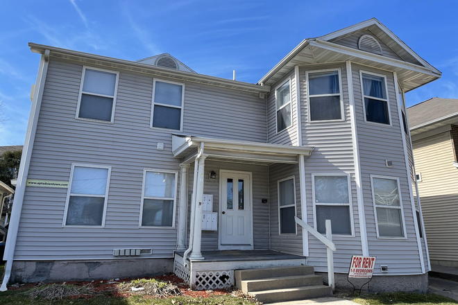 Exterior - 1BR Just Two Blocks from Campus - Free Internet Apartments