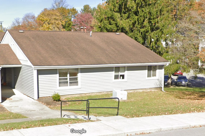 Outside Street View - Shawnee Apartment