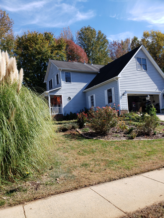 Exterior - Wicked Awesome Place Close to UNC on free bus line and 7 miles from Duke.. House