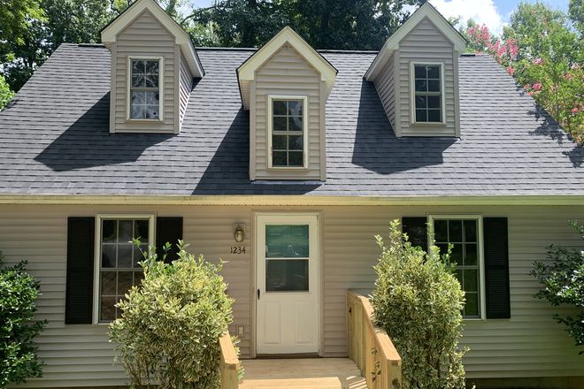 Front view of house - 1234 Grove Rd- across Wards Rd from Liberty- Female Students
