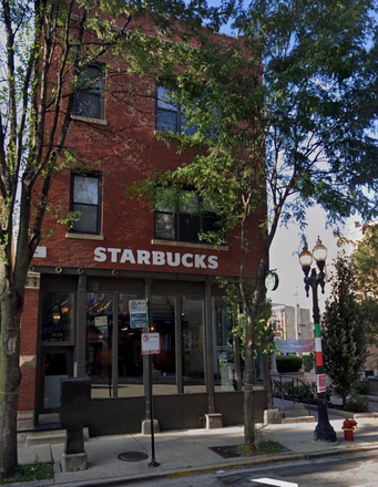 Front of the building - Room for Rent in Shared 4-Bedroom Apartment