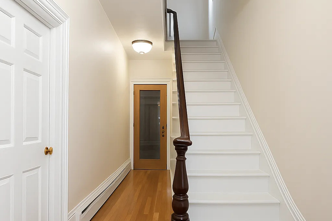 Entrance to Unit 2 - $820 Private Room near Tufts (6 min walk) - NO Broker fee - Newly Renovated Apartments
