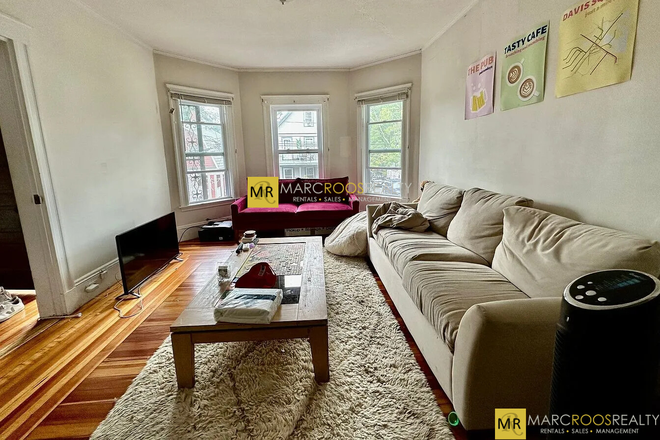 Call NOW for showings! 617-236-8600 - CURTIS ST - GORGEOUS 6BR NEAR TUFTS AVAIL *6/1/2926* W/ LNDRY ON SITE, PRKNG INC, EIK, DW, DINING RM Apartments