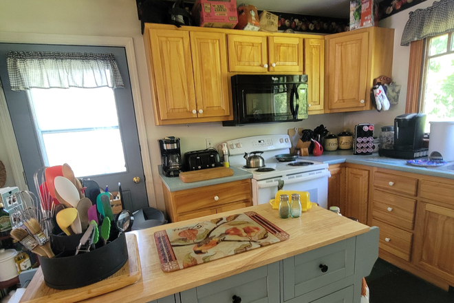 Kitchen - Warm and Cozy House