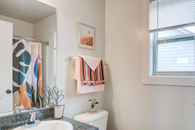 Bathroom - The Brexx at State College