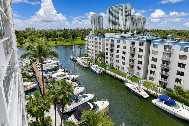 Patio view - Walk to UHealth – Renovated 2BR/2BA Condo (Under 20 Minutes)