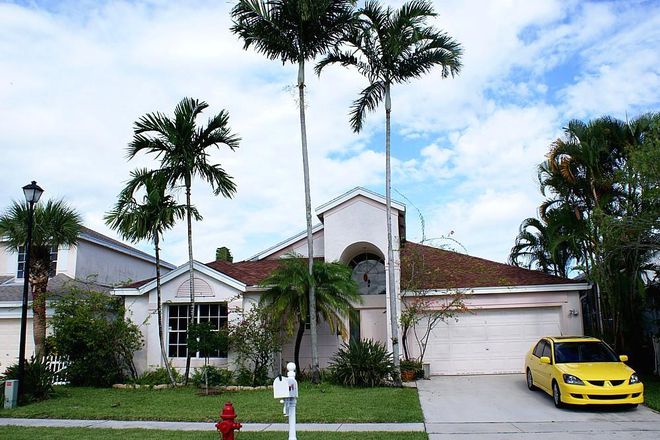 Front of Home - Boca Landings Completely Furnished All Included Room, Entire Home Access Female