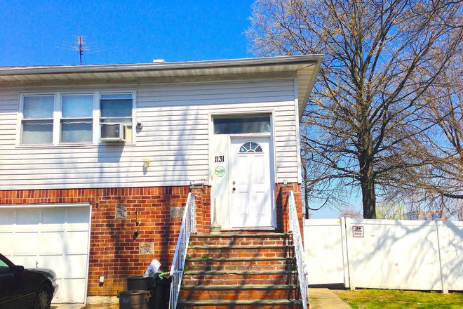 Photo - Beautiful House Next To Campus