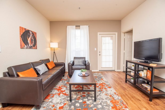 Living Room - The Heights of Knoxville