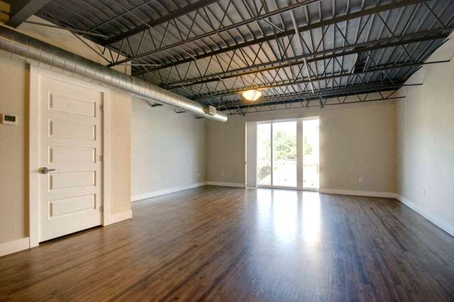 855 Broadway Street Living Room - The Lux Apartments