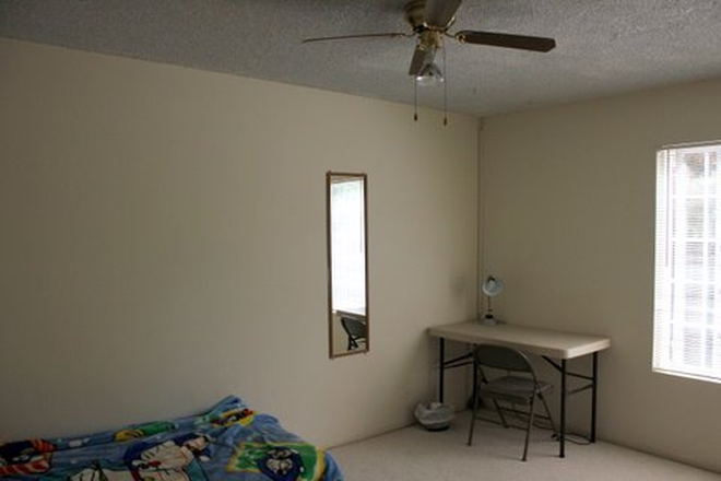 Bedroom - VILLAGE PARK House
