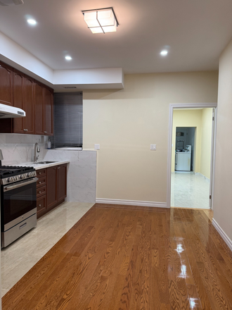 Kitchen - Ossington and Bloor 2 Bedrooms - Main Floor Unit