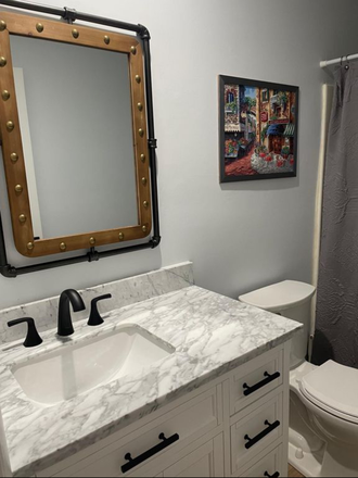 Bathroom - Simply stunning 2 bedroom, 1.5 bath townhome located in the popular Midlands subdivision!