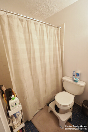 Bath - 3 Bed 1.5 Bath No Broker Fee Apartments