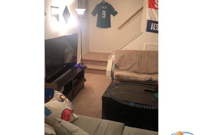 Living room - Ramsgate 2 bedroom / 1.5 bathrooms Condo