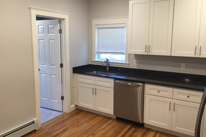 Call NOW for showings! 617-236-8600 - CAMBRIDGE ST - HUGE RNOVATED 4BR IN INMAN SQ FOR *9/1/2026* W/ 2 BATH, IN UNIT W/D, DECK, PRKNG, EIK Apartments