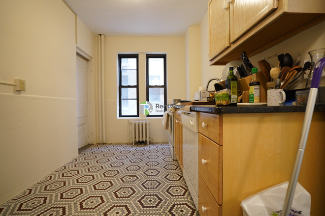 1 - SEPT 2026-Amazing Park Dr 3 bed, Heat inc. NO BROKER FEE! Apartments