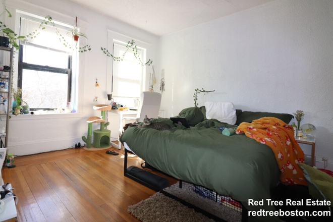 ... - BEAUTIFUL 2 BEDS/1 BATH WITH HEAT/HOT WATER INCLUDED