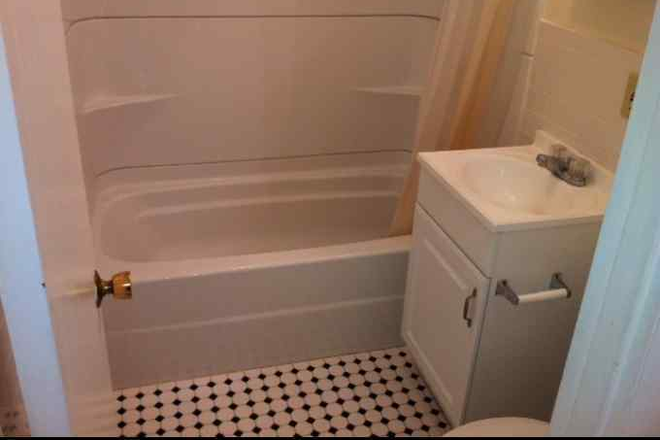 bath - No feeHarvard sq location! modern building Apartments