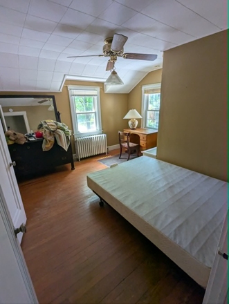 bedroom - Summer sublet near campus House