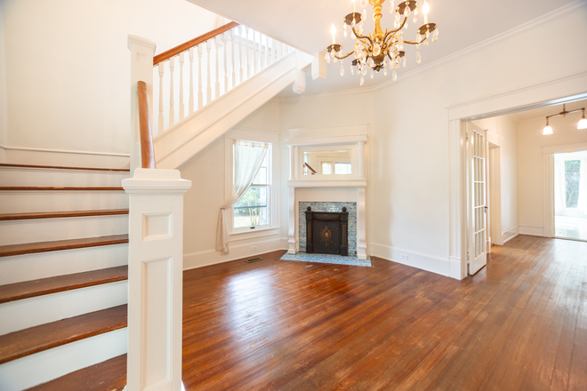 Front Entry - Historic Morehead Hill Home, Walkable to Downtown and Duke