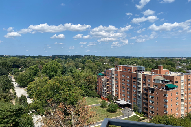 Balcony View 2 - University One Condominium