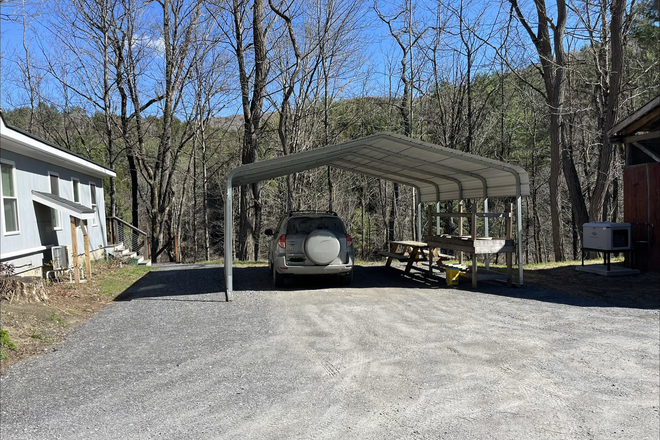 Parking area - School House