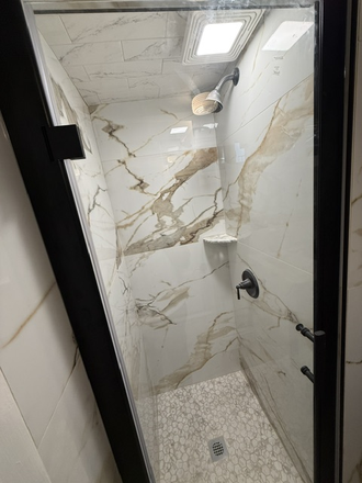 Shower - 1 Bedroom Apartment -Private entrance