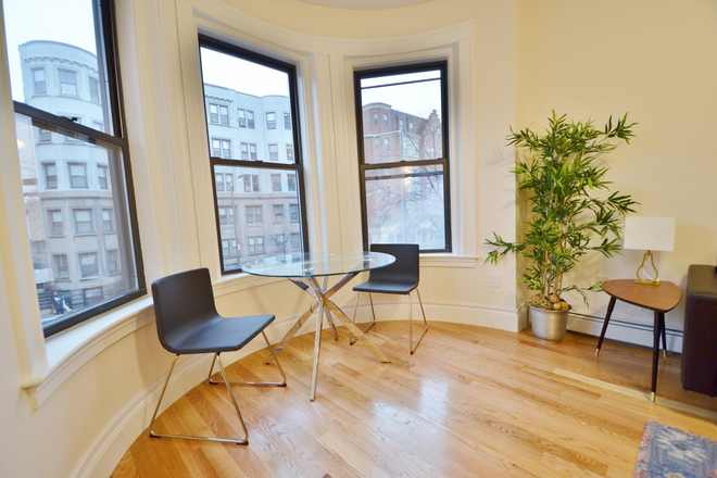 Living Room - Great 1 Bedroom*** Apartments