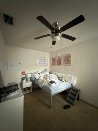 bedroom - Lark