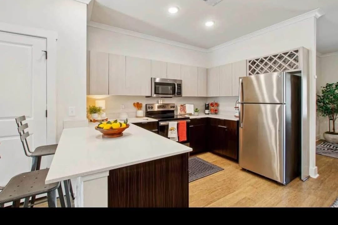 Kitchen - Station Alafaya Apartments