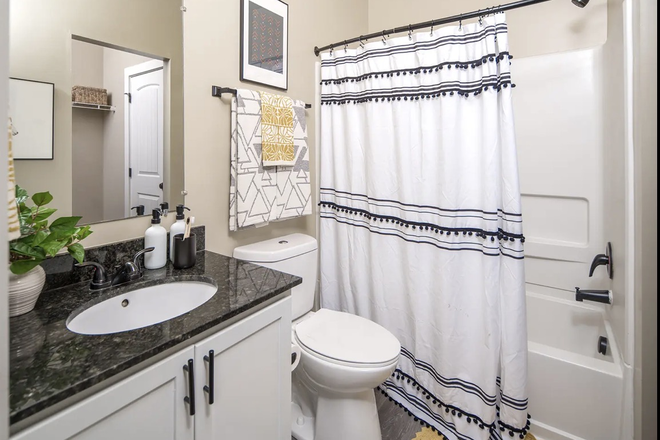 bathroom - Highpointe Boone Duplex