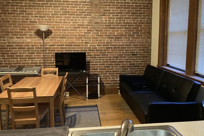 Call/text 602-317-9877 for a showing. - 9-1-25 / Renovated 1BR on Gainsborough St / No Broker Fee!! Apartments