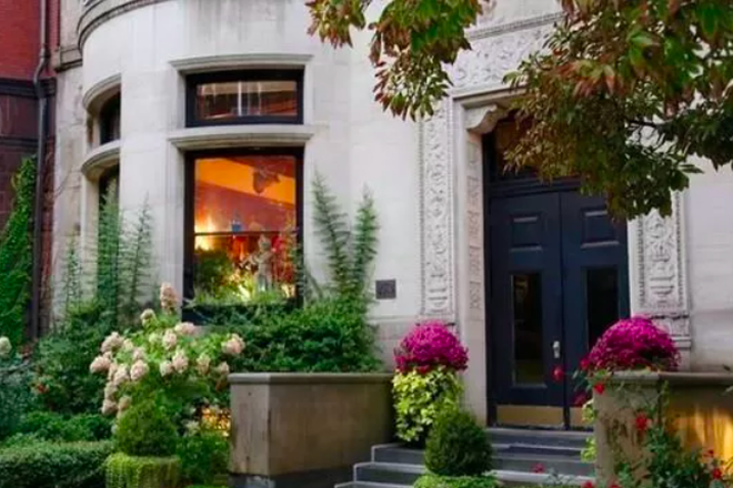 Exterior building - Beautiful Enormous Back Bay Studio