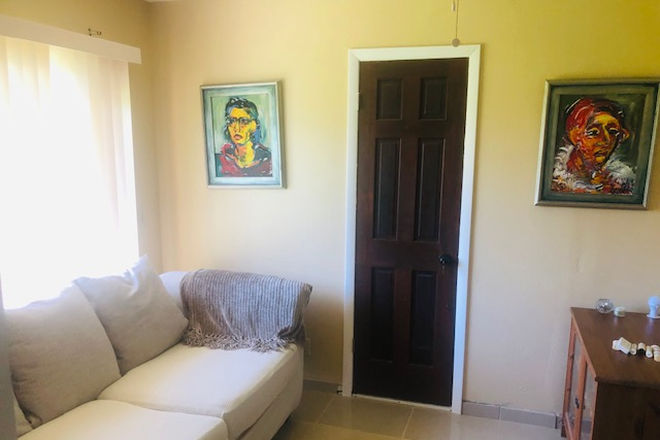 Small Den - Delray Beach 4 BR 2BR   4 private rooms / 2shared bath 1 master suite with private entranced House