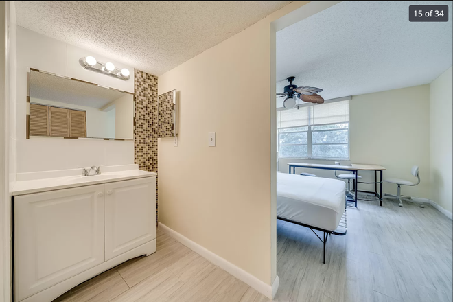 Master Bedroom - FULLY FURNISHED Large Spacious Master and Guest Bedroom with Private Bathrooms in Pine Island Condo