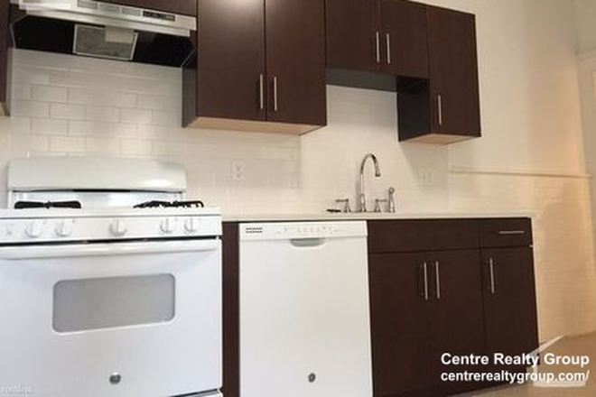 LIVING - NO BROKER FEE! 2 BED WITH HEAT AND HOT WATER INCLUDED! 8/1 OR 9/1! Apartments
